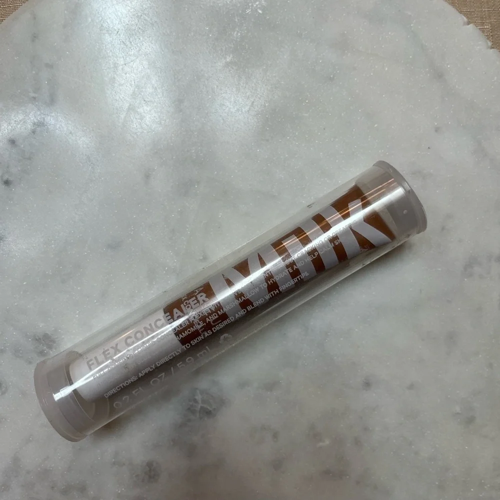 New NWT Milk Makeup‎ Flex Concealer Tan Color Coverage Tube Beauty Skincare